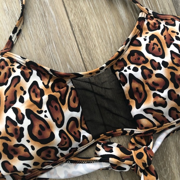 Victoria’s Secret bikini leopard print top sz L - Picture 2 of 4
